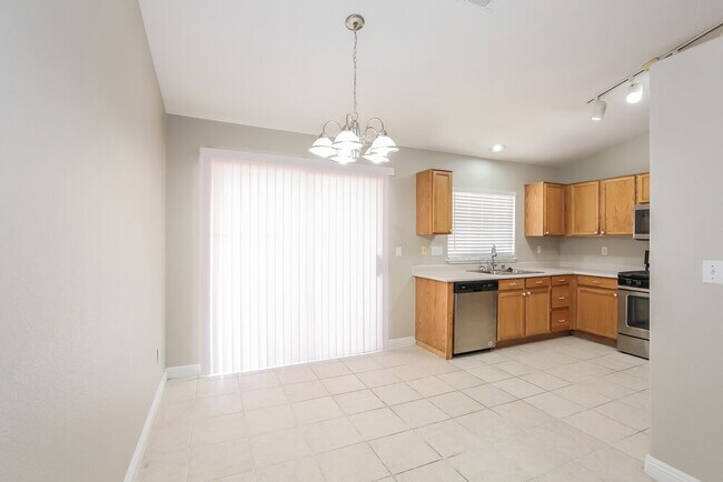 Foto del edificio - 5217 Fall Meadows Ave