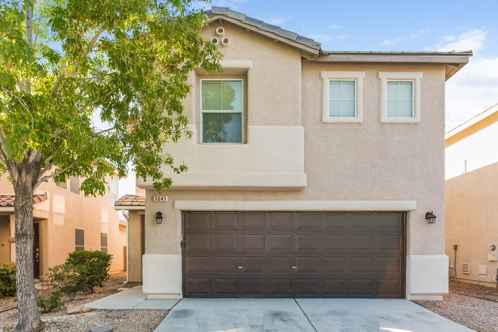 Foto principal - 5041 Diamond Ranch Ave