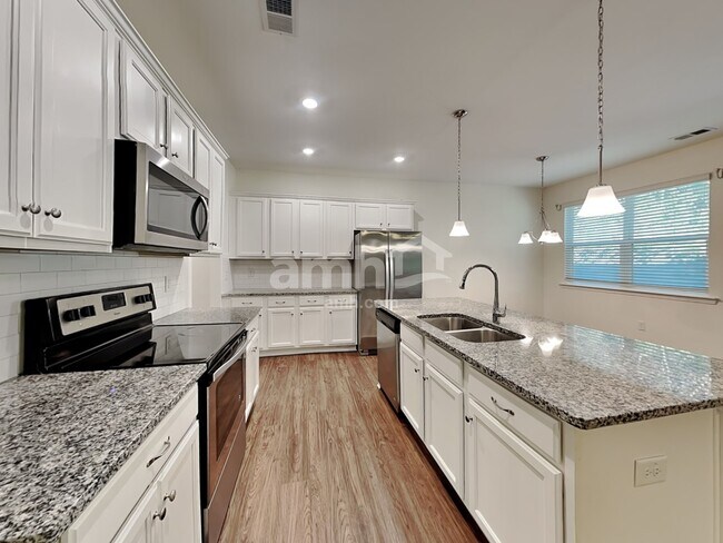 Foto del edificio - 120 Cobblestone Drive