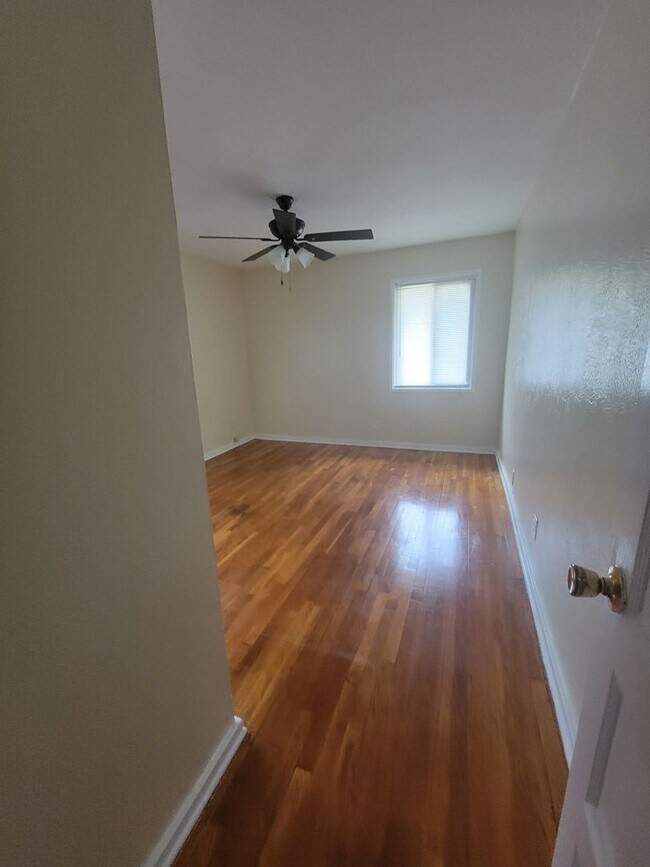 Foto del edificio - South Highlands 2bed/1bath
