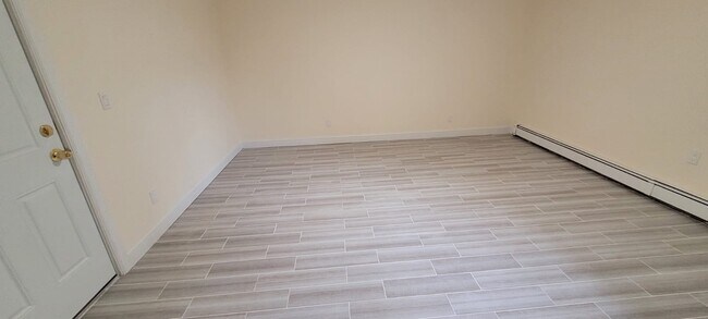 Foto del edificio - 84 Halstead Ave