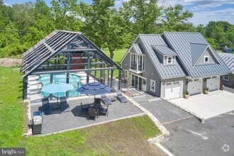Building Photo - 75 Browns Dr