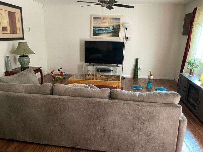 Foto del edificio - 9938 Buena Vista Dr