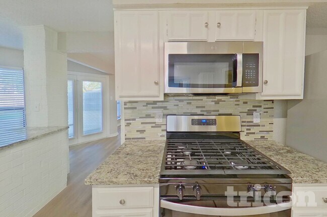 Building Photo - 2116 Stein Way