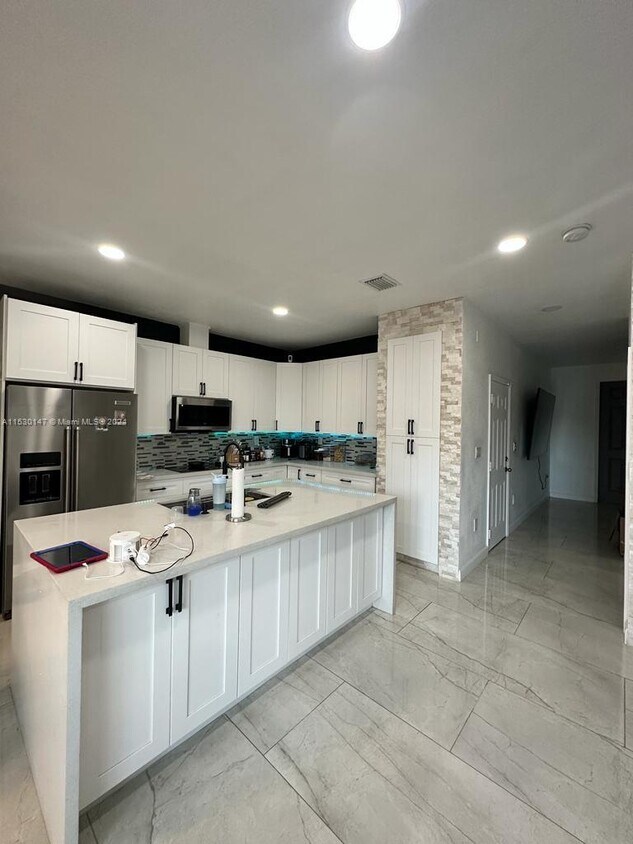 Building Photo - 23421 SW 112th Ct