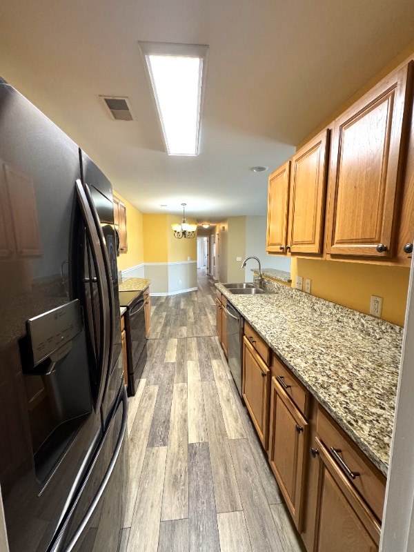 Building Photo - 119 Brentwood Dr