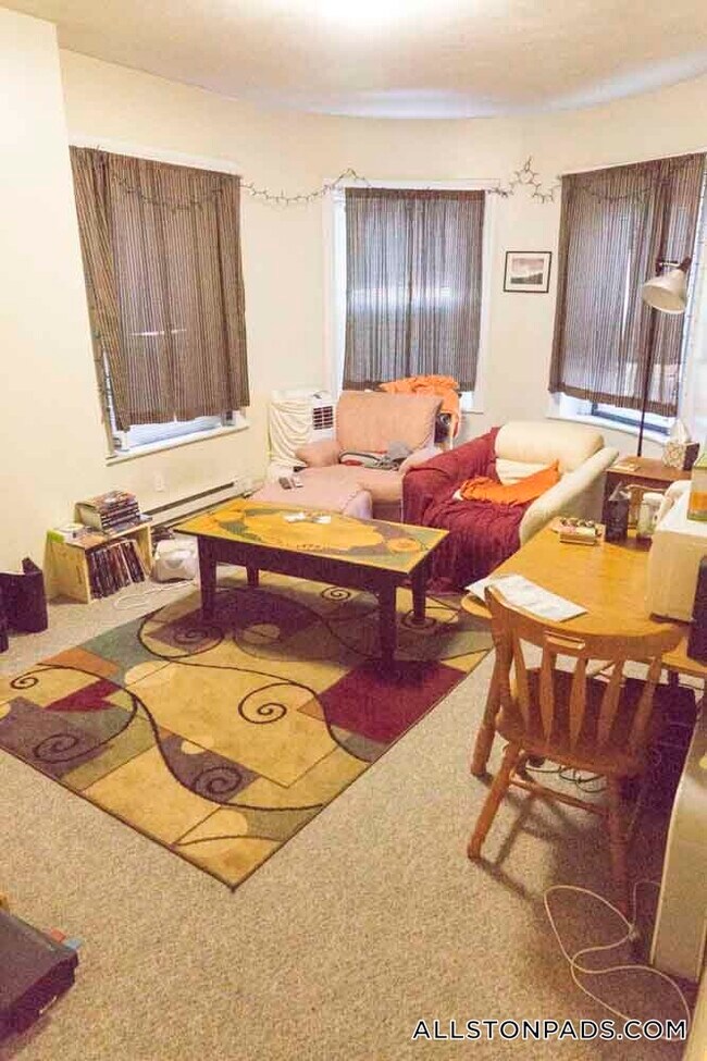 Foto del edificio - 1283 Commonwealth Ave