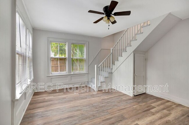 Foto del edificio - 115 Ashley Ave