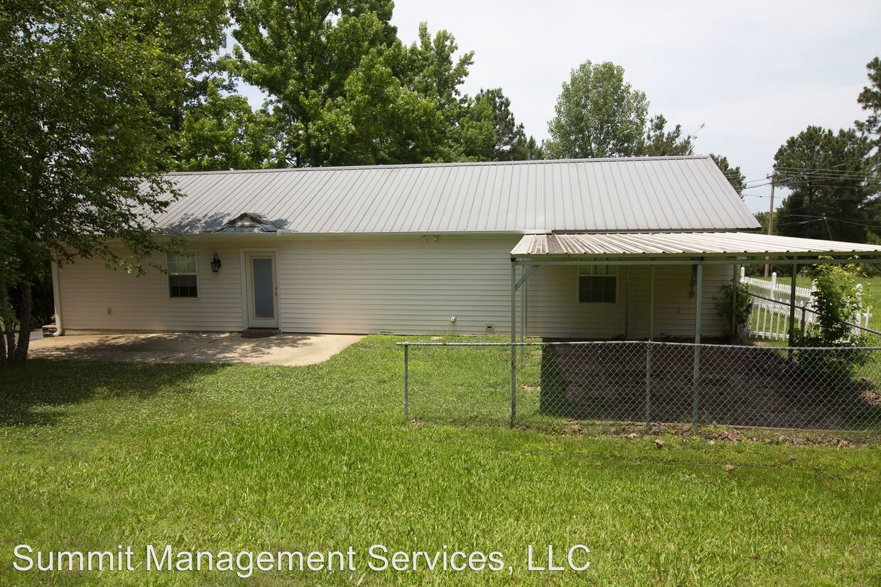 Primary Photo - 4 br, 1.5 bath House - 813 Highway 6 West
