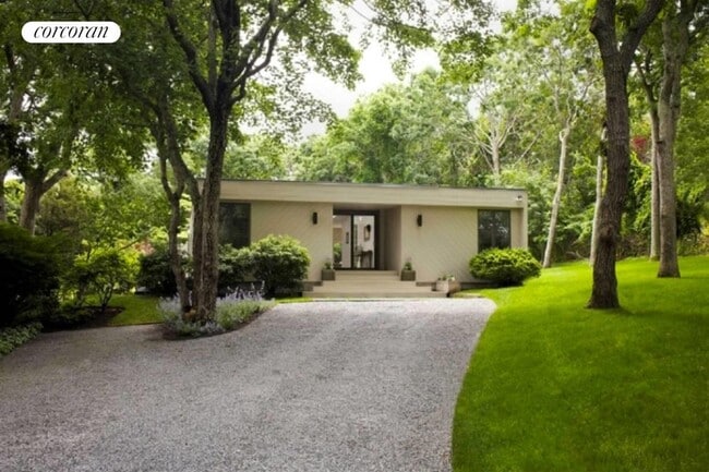 Foto del edificio - 115 Runnymeade Drive