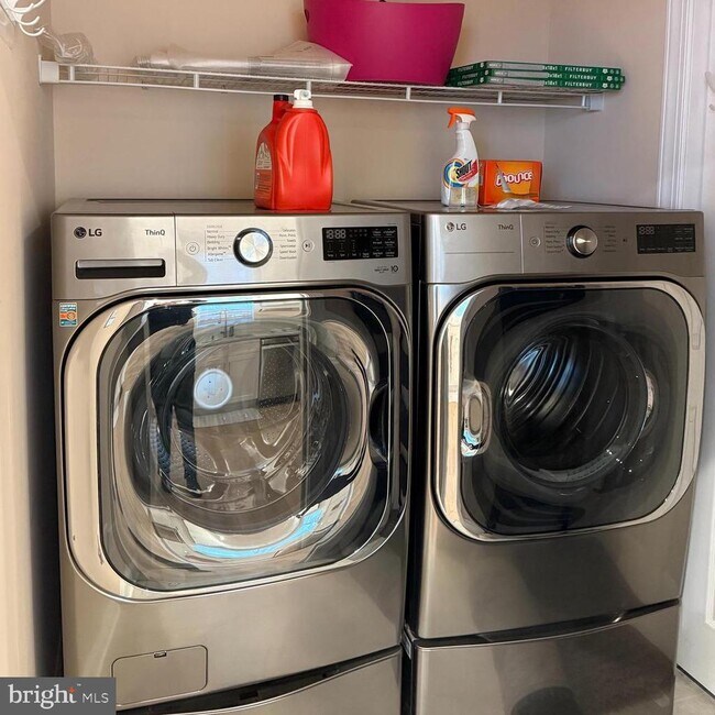 Foto del edificio - 19923 Smith Cir