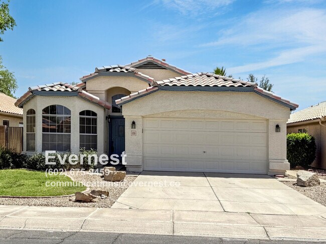Building Photo - 3-Bedroom Home Near Schools and Everyday E...