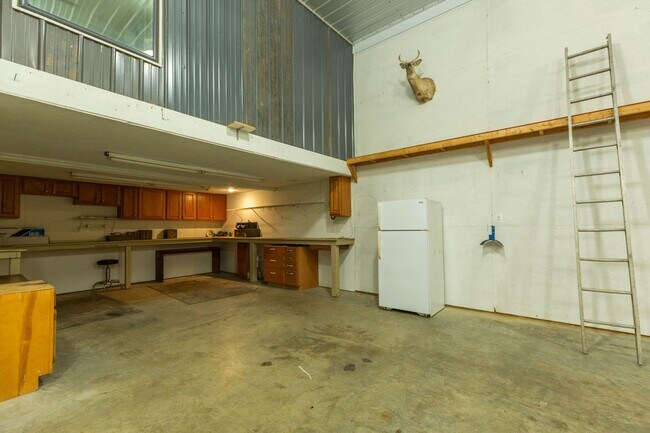 Foto del edificio - 1 bed, 1 bath, Apartment in Charles Town, WV