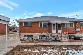 Building Photo - 2642-2642 S 800 E