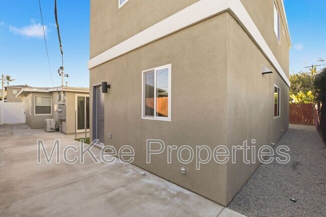 Foto del edificio - 6174 Dorothy Dr