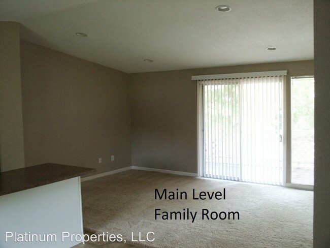 Building Photo - 530-540 N Harlan St