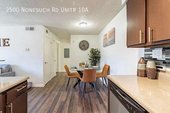 Building Photo - 2500 Nonesuch Rd