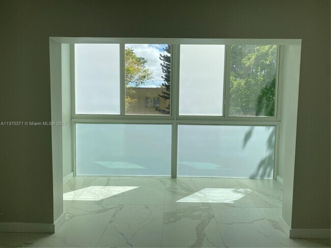 Building Photo - 100 Ashbury Rd