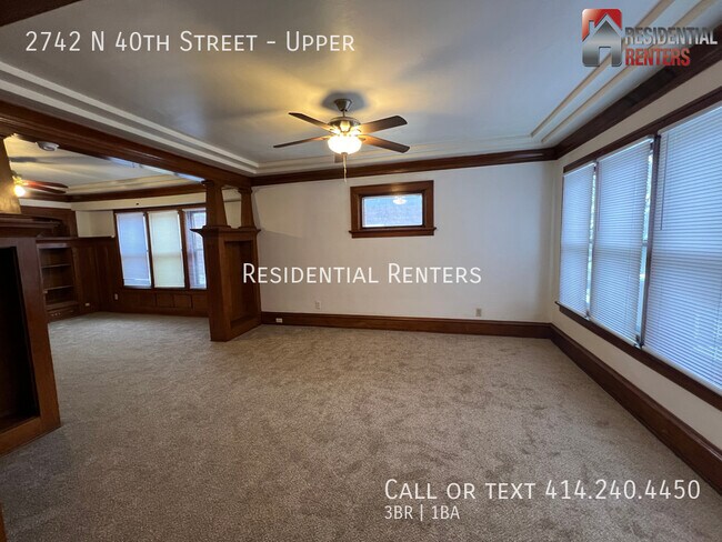 Building Photo - Charming 3 Bedroom Duplex with Modern Upda...