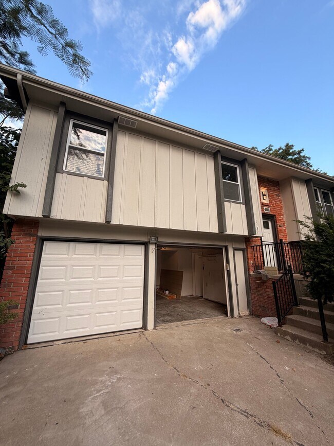 Foto del edificio - 1632 S Kenwood St