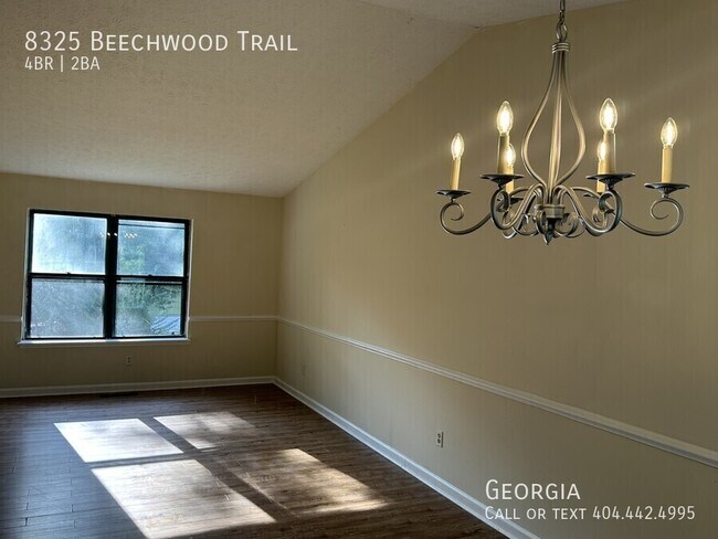 Foto del edificio - 8325 Beechwood Ct