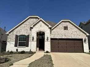 Building Photo - 2222 McMullin Dr
