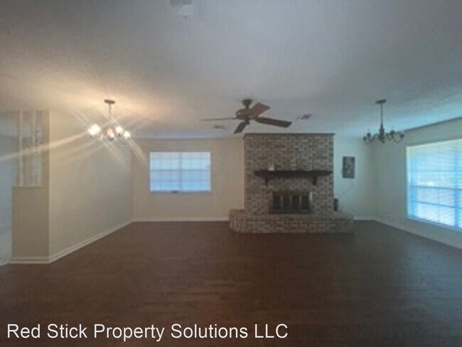 Foto del edificio - 3 br, 2 bath House - 9556 Glennsade Ave