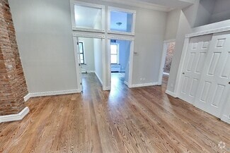 Building Photo - 138 E 16th St