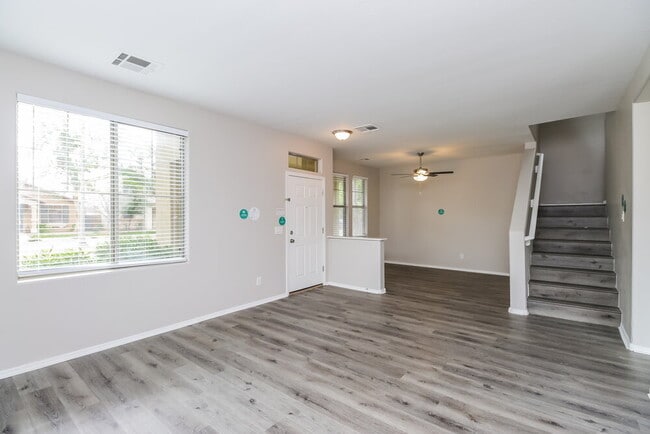 Building Photo - 2732 S Arroyo Ln