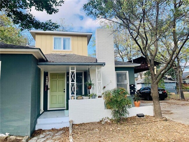 Foto del edificio - 4406 Bennett Ave
