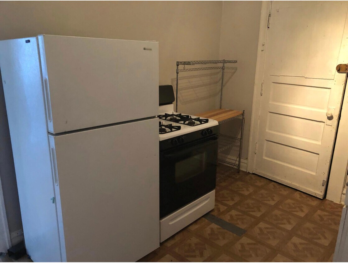 Foto del edificio - 3082 N Elston Ave