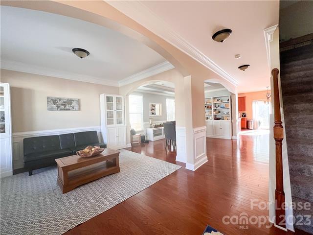 Foto del edificio - 2003 Fallondale Rd