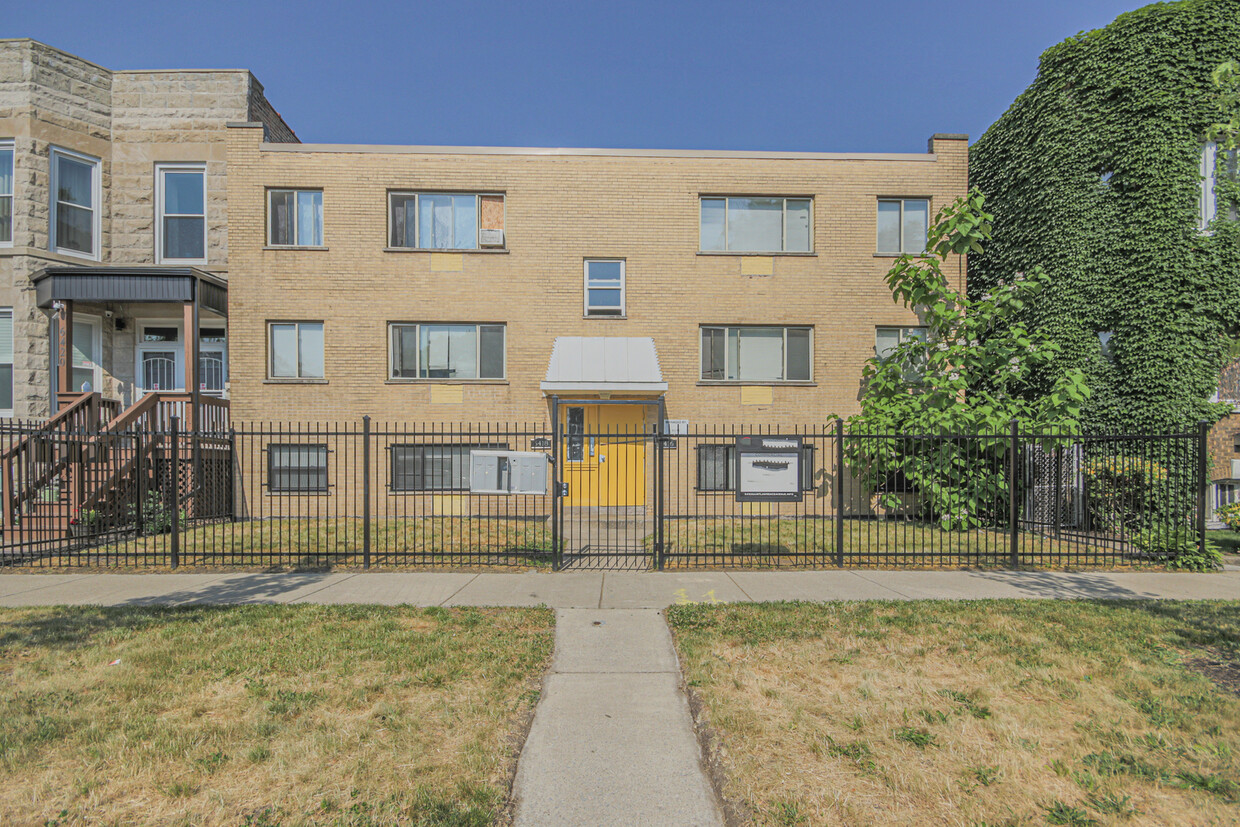 Primary Photo - 6418 S St Lawrence Ave