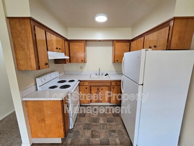 Foto del edificio - 915 SW Adams Ave