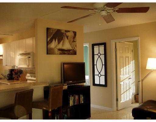 Primary Photo - 4205 N Flagler Dr