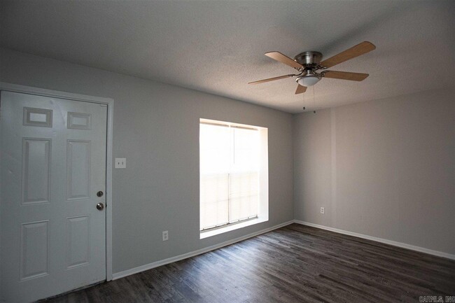 Building Photo - 2108 Scotty Ct