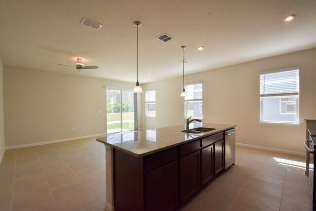 Foto del edificio - 2624 Pleasant Cypress Cir