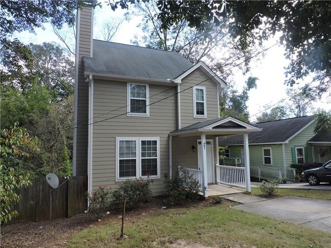 Photo - 27 Montgomery St SE House