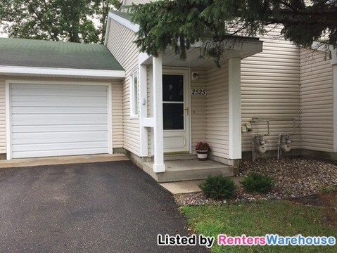 Primary Photo - 2525 Stockinger Dr