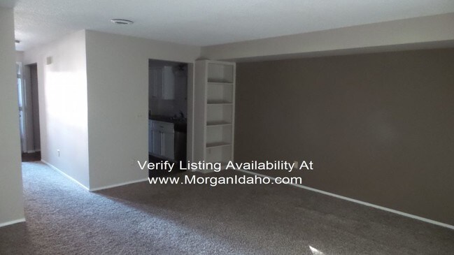 Building Photo - 281 Eagle Glen Ln