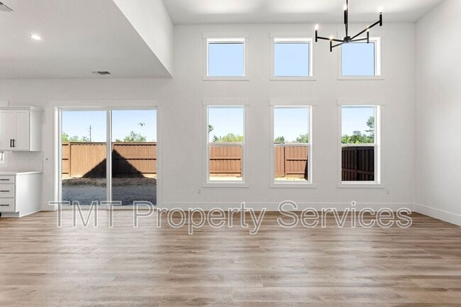 Foto del edificio - 6739 Micherra Cir