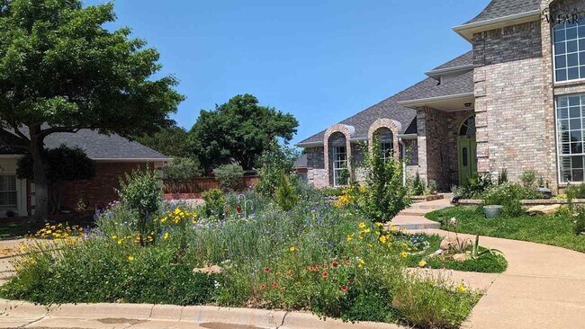 Building Photo - 4626 Willow Bend Dr