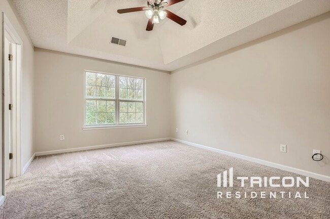 Building Photo - 3160 Brookfield Dr SW