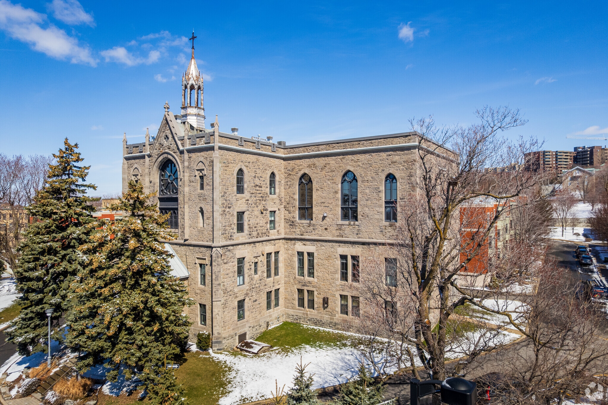 Le Square des Gouverneurs