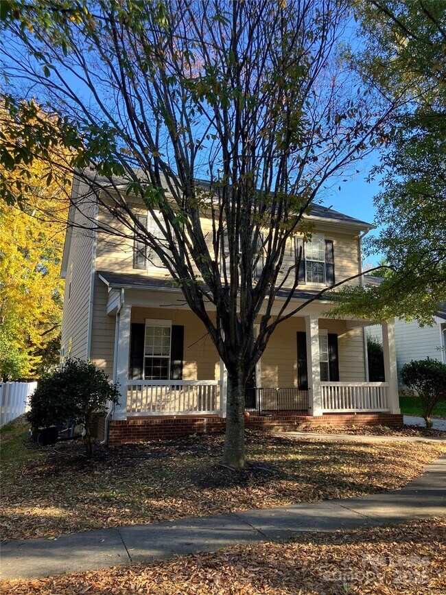 Foto del edificio - 8532 Westmoreland Lake Dr