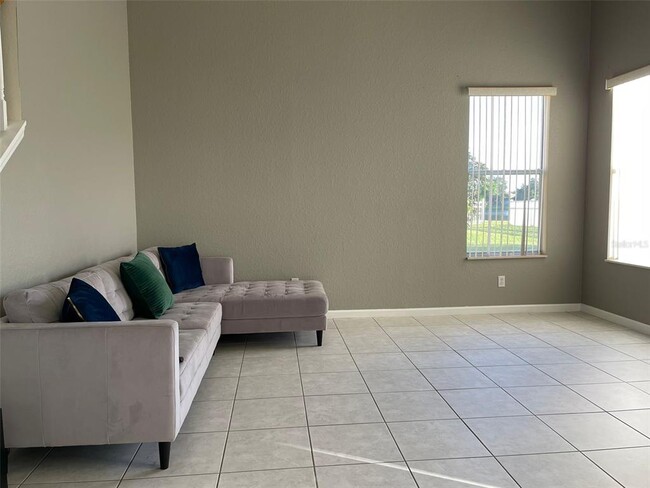 Building Photo - 2877 Paige Dr