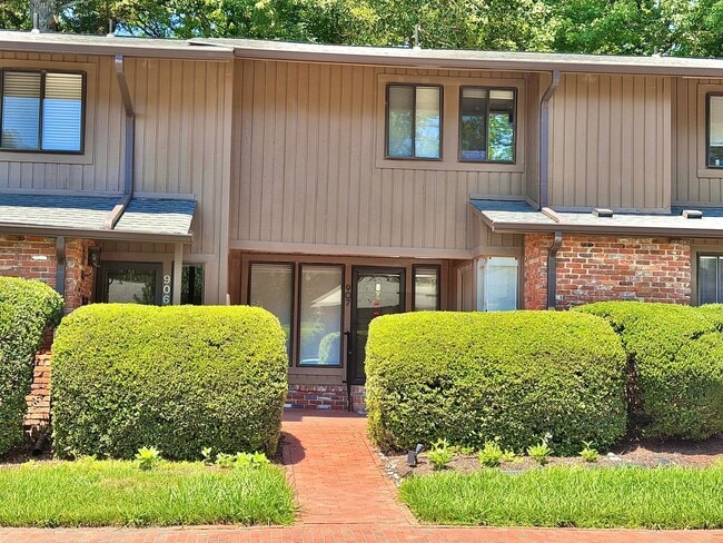Photo - 907 Oak Tree Dr Apartment