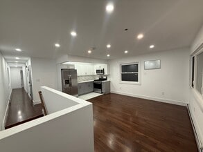 Building Photo - 5-31 B 72 St