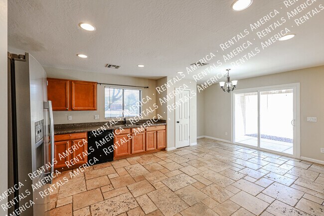 Building Photo - Stunning 4-Bedroom Home in Buckeye, Arizona