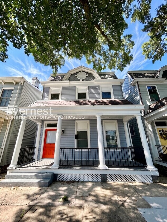 3 Bed, 2.5 Bath Home with Fenced Yard / Pet-Friendly / Available Now! - 3 Bed, 2.5 Bath Home with Fenced Yard / Pet-Friendly / Available Soon!
